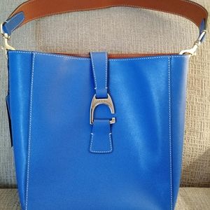 NWT! Dooney & Bourke Ashby bucket bag